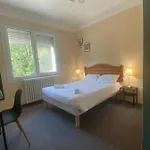 Hotel O & Cimes Saint-Pierre-dʼAlbigny