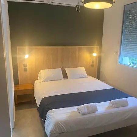 Hotell Maison De Savoie