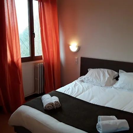 Hotel Maison De Savoie 2*