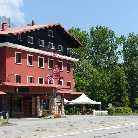 O & Cimes Hotell