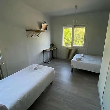O & Cimes Hotel Saint-Pierre-dʼAlbigny