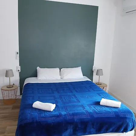 Maison De Savoie Hotel 2*